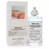 Replica Bubble Bath by Maison Margiela Eau De Toilette Spray (Unisex) 3.4 oz For Women